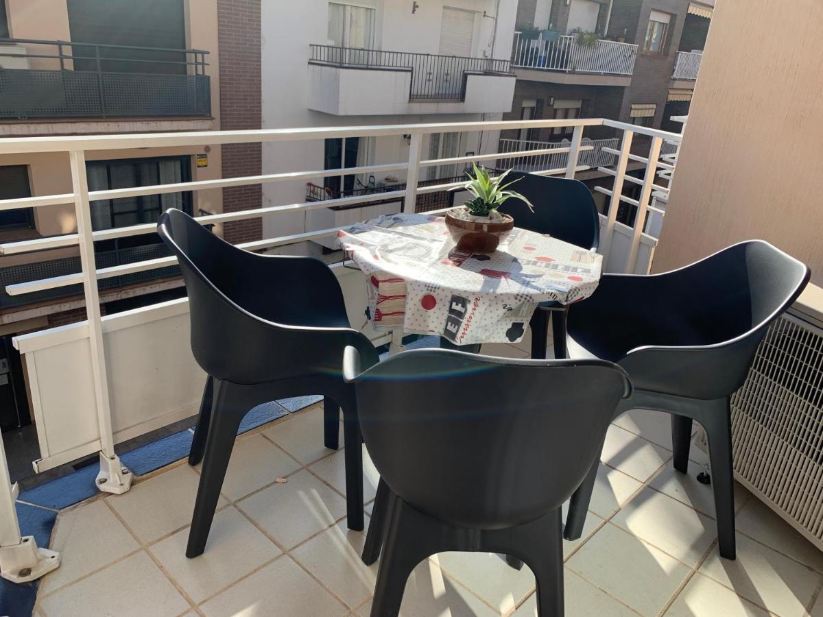 Acogedor Apartamento En Roses - 50M Playa - Wifi - Aire Acondicionado المظهر الخارجي الصورة