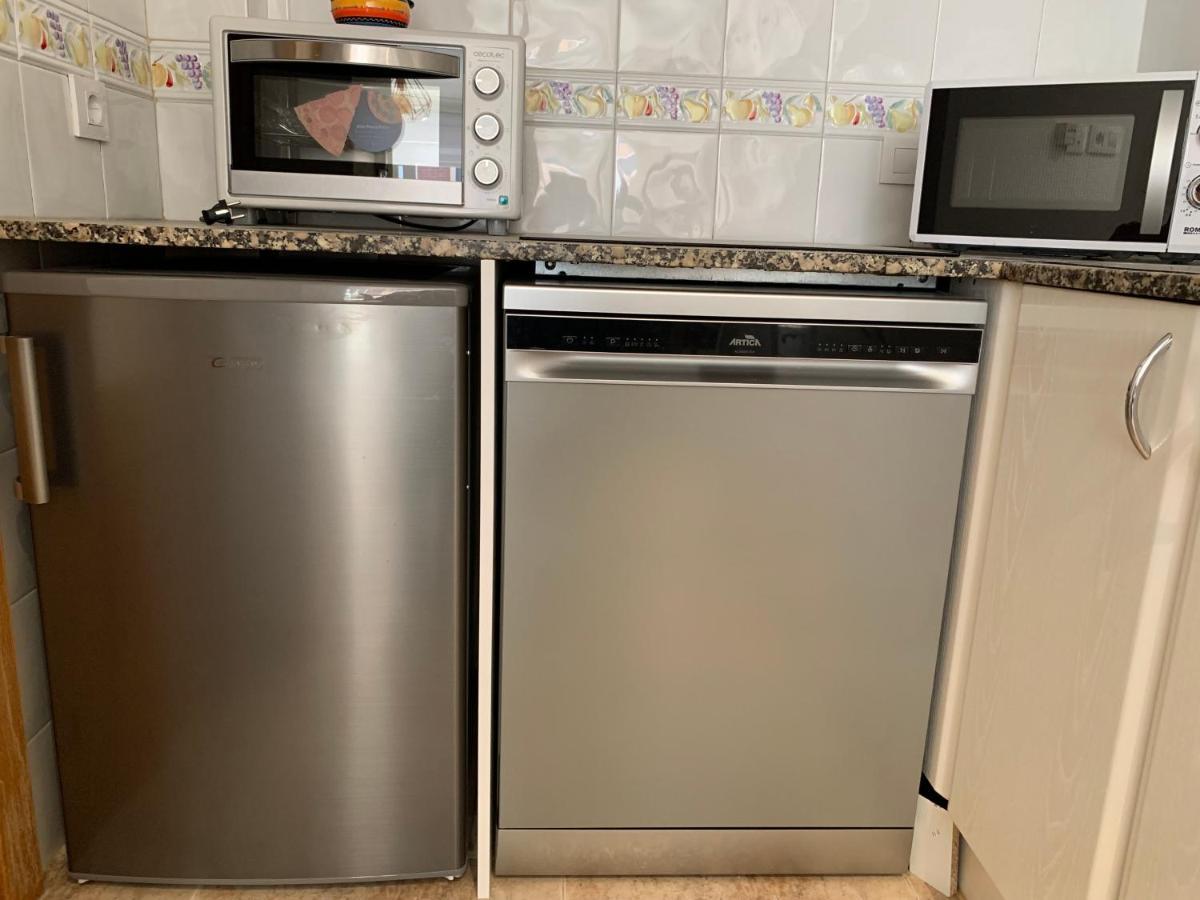 Acogedor Apartamento En Roses - 50M Playa - Wifi - Aire Acondicionado المظهر الخارجي الصورة
