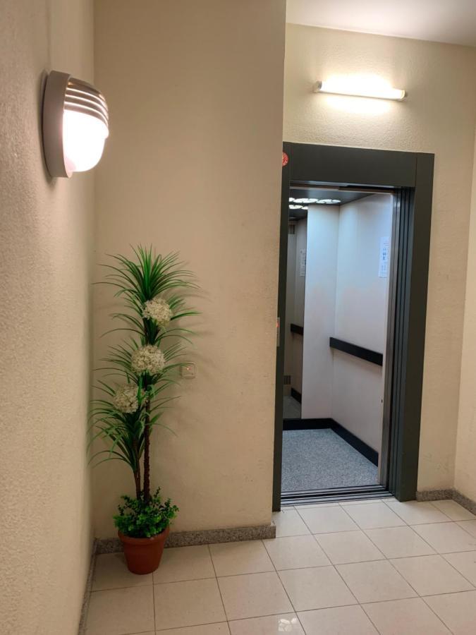 Acogedor Apartamento En Roses - 50M Playa - Wifi - Aire Acondicionado المظهر الخارجي الصورة