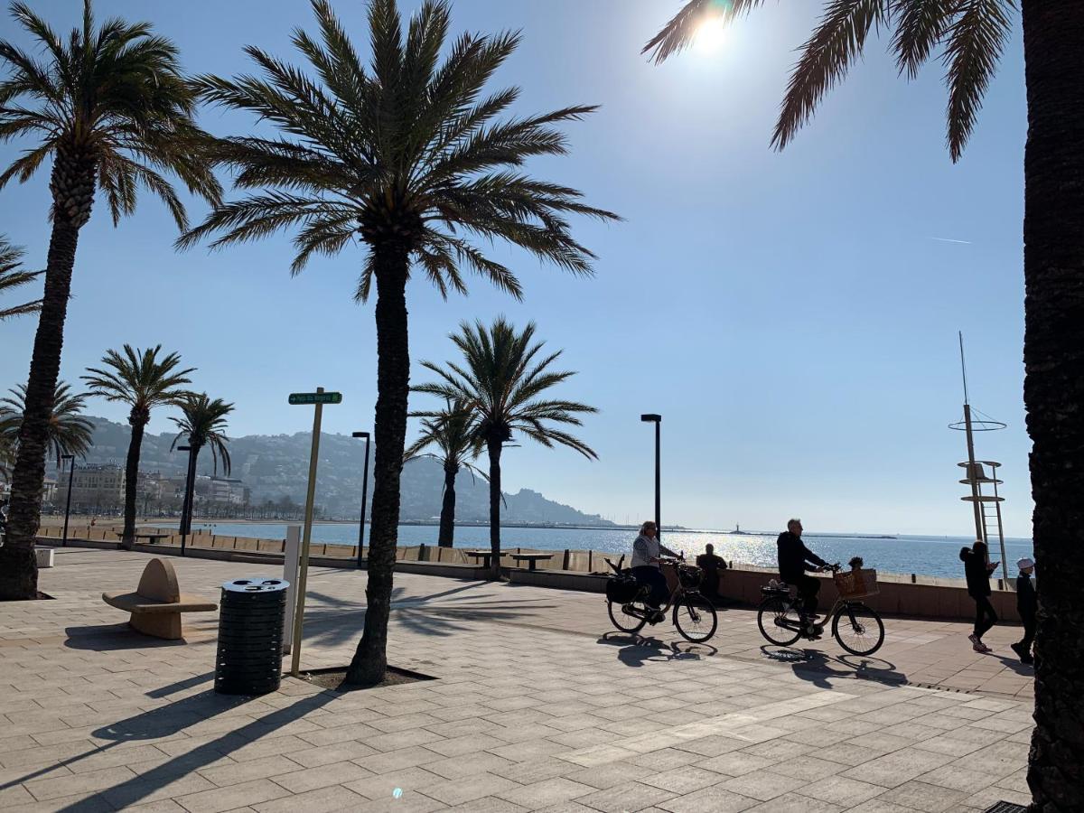 Acogedor Apartamento En Roses - 50M Playa - Wifi - Aire Acondicionado المظهر الخارجي الصورة